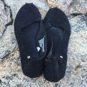 Mahlow Black Lace Flats